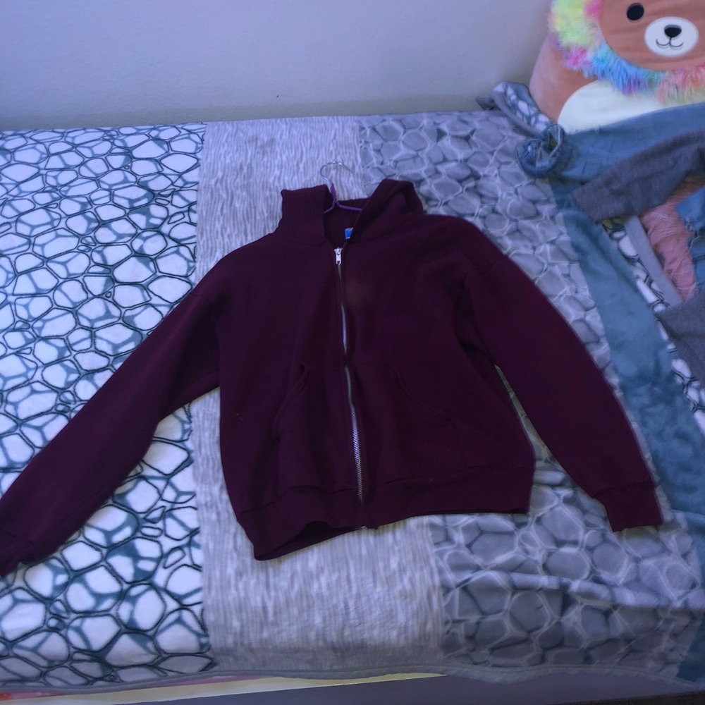 maroon zip up